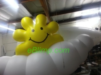 Katy Perry sun balloon at superbowl half time show 2015